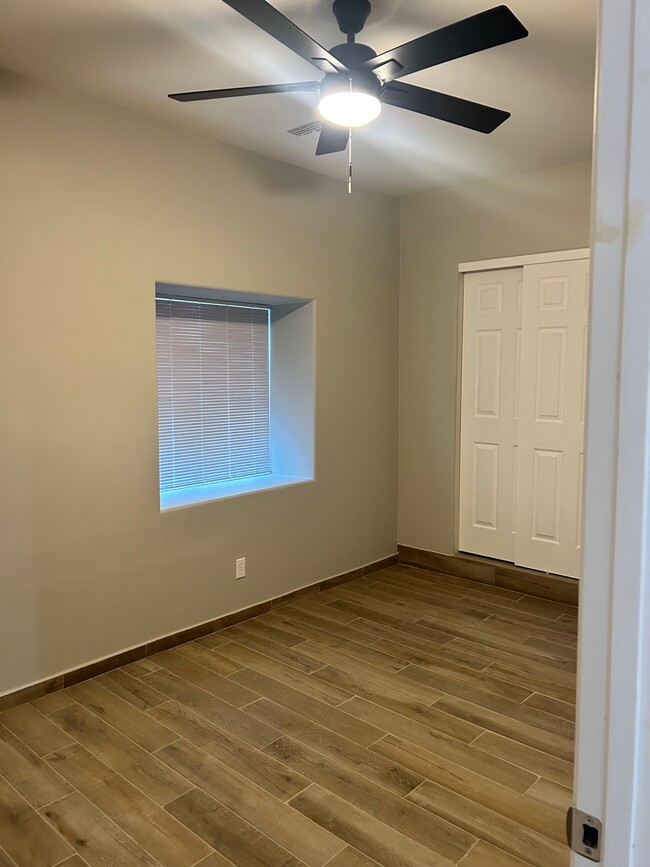 Building Photo - 382 W Quarry St