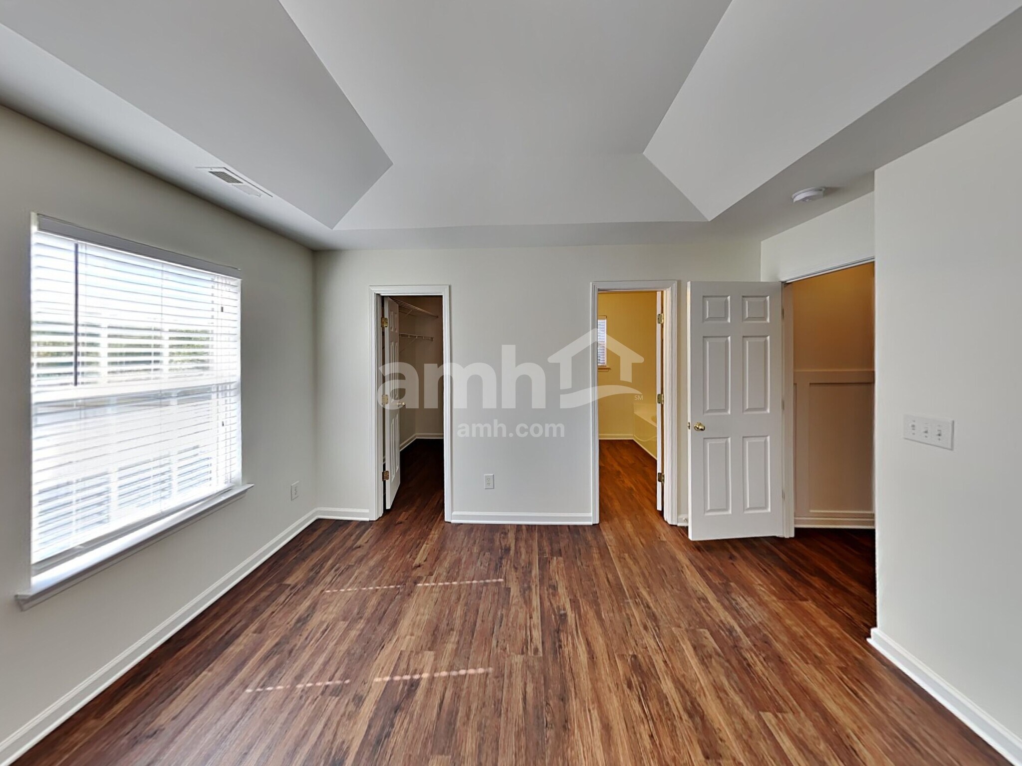 Building Photo - 1606 Harrison Way