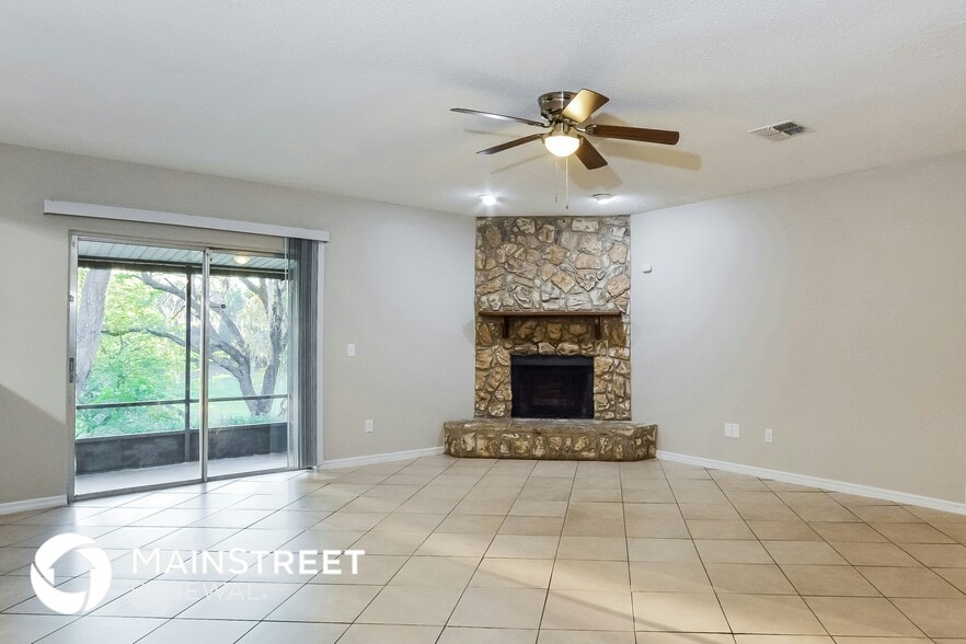 Building Photo - 2518 Bon Air Dr