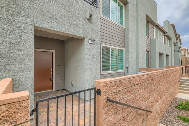 Building Photo - 1554 Maria Xing Ave