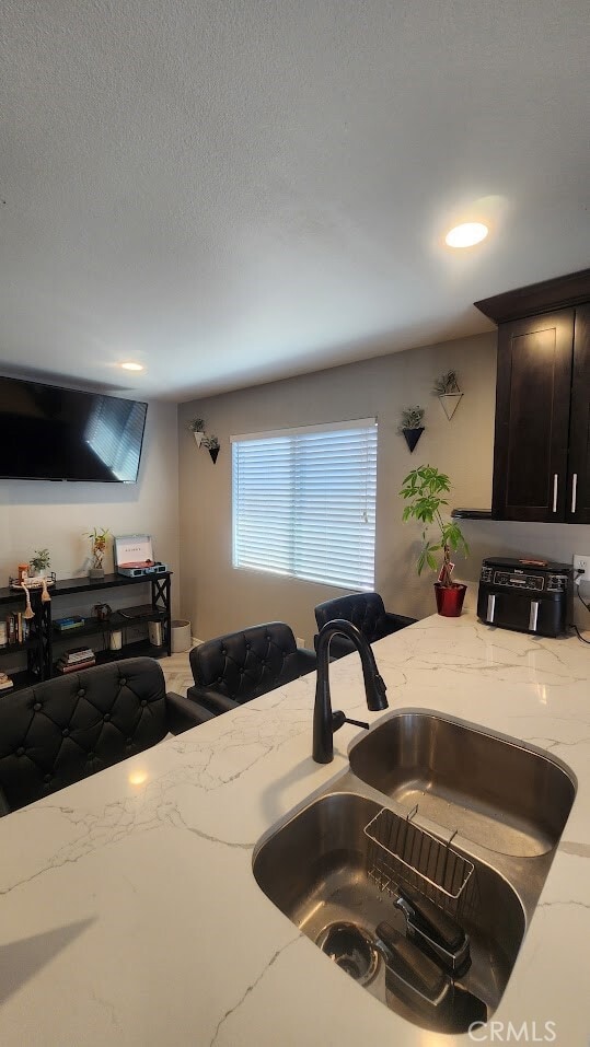 Building Photo - 12057 GoldOak Ct