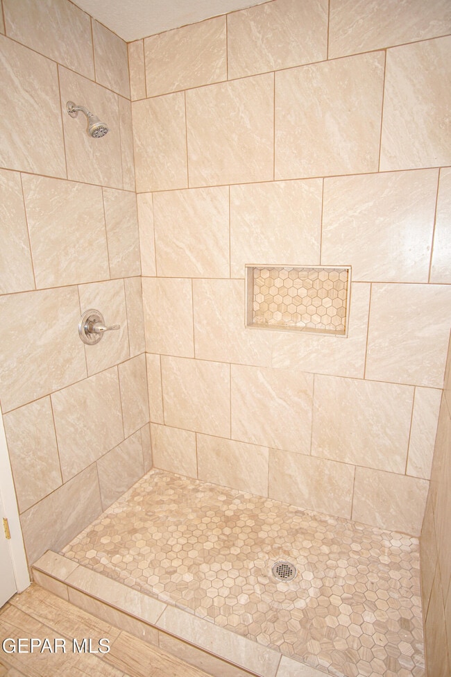 Building Photo - 3425 Risner Pl