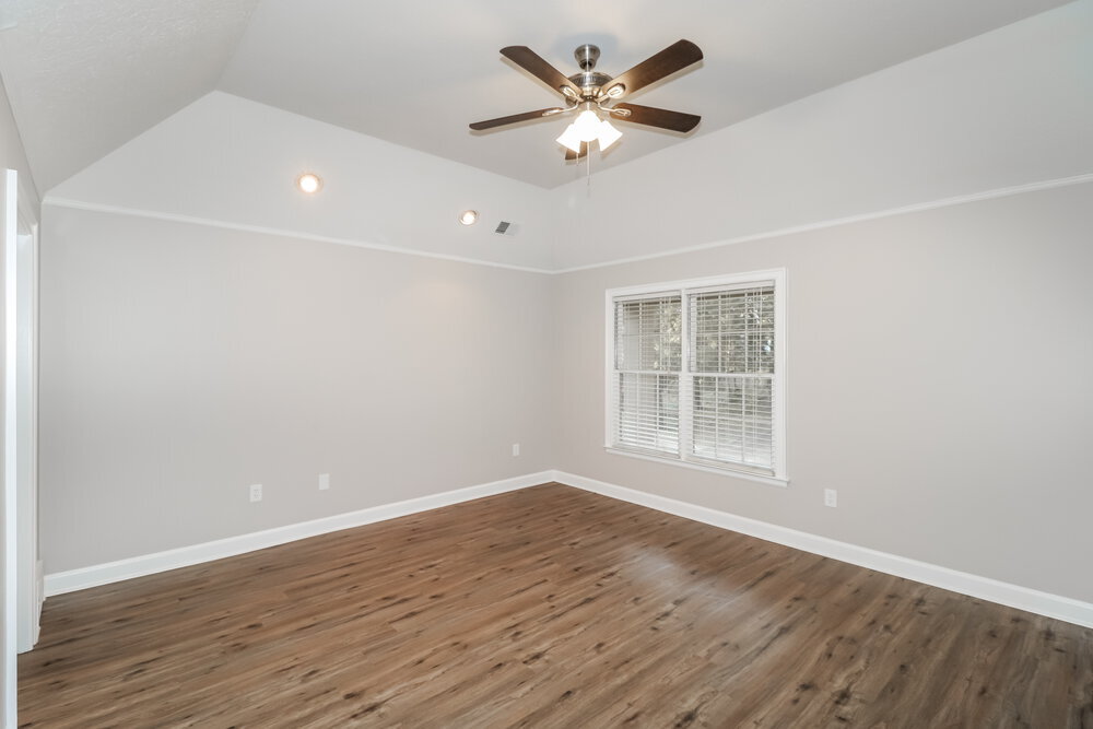 Building Photo - 225 Richards Way Dr