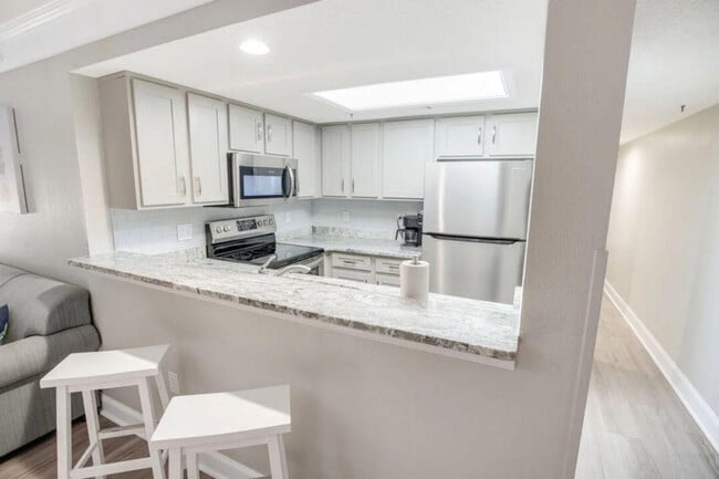 Building Photo - 1700 N Ocean Blvd