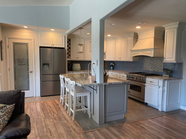 Building Photo - 9212 Pennywood Rd