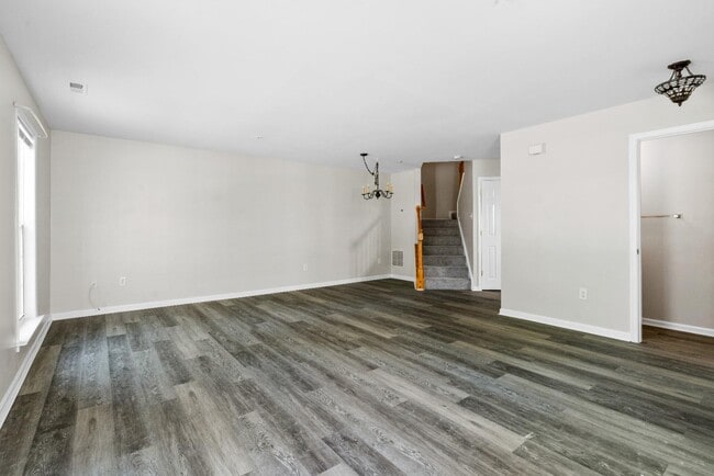 Building Photo - 2108 Bristol Dr