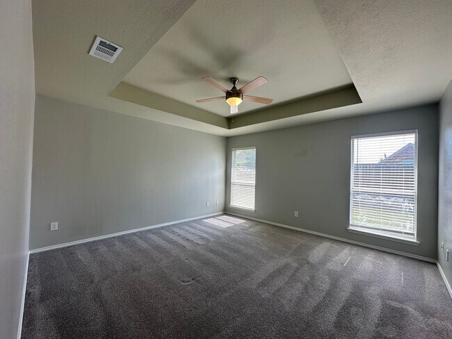 Building Photo - 7110 Creekstone