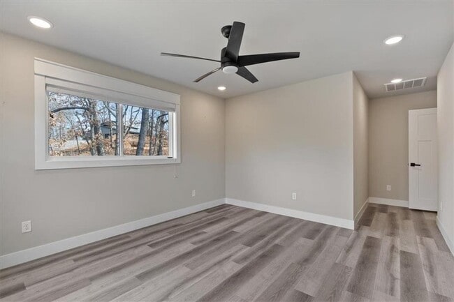 Building Photo - 3 Pickering Dr