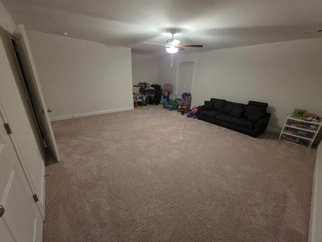 Building Photo - 432 Setter Trail