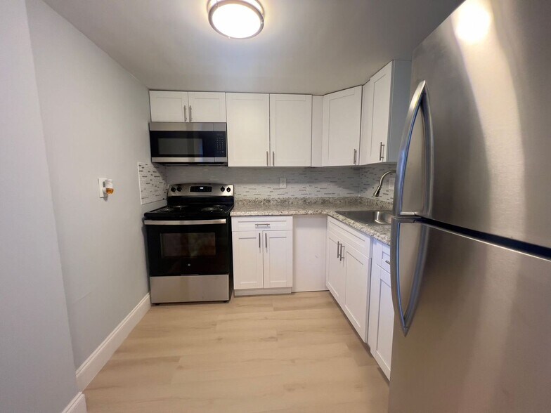 Interior Photo - Sabal Palms Apartment Homes
