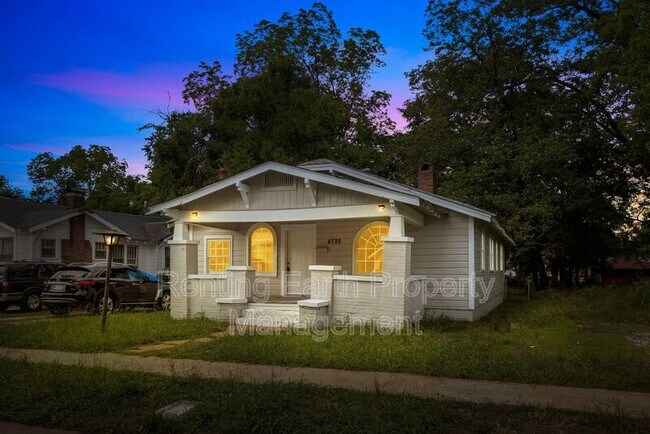 Primary Photo - 4725 Court R