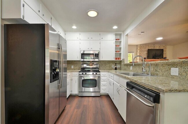 Building Photo - 8432 Bangor Bend