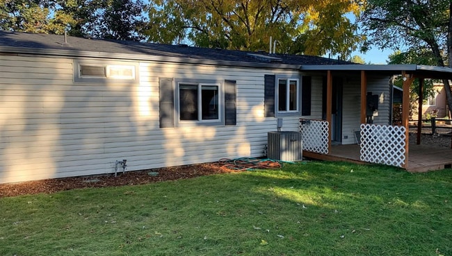 Building Photo - Charming 3-Bed, 2-Bath Home in Garden City