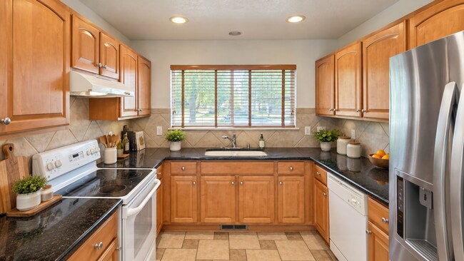 Building Photo - 5244 Harvest Moon Way