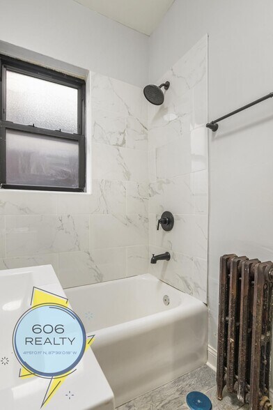 Building Photo - 5244 S Drexel Ave