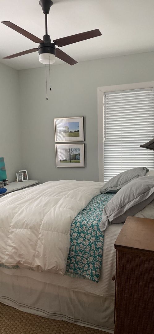 Building Photo - Main128-130