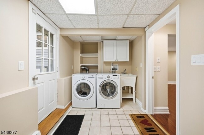 Building Photo - 47 Crossbrook Rd