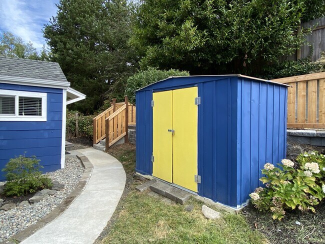 Building Photo - 2120 15th St