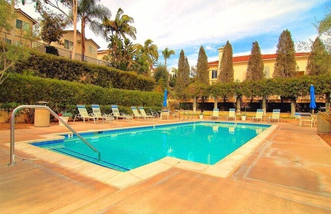Building Photo - Spacious 3BD/2.5 BA Home in Scripps Ranch with Pool, Private Balcony & In-Unit Laundry