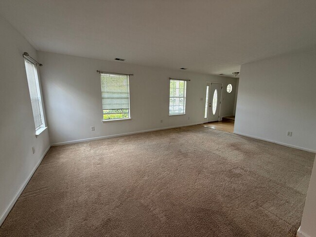 Building Photo - Single-Family home in the Springhill neighborhood off News Road in Williamsburg!
