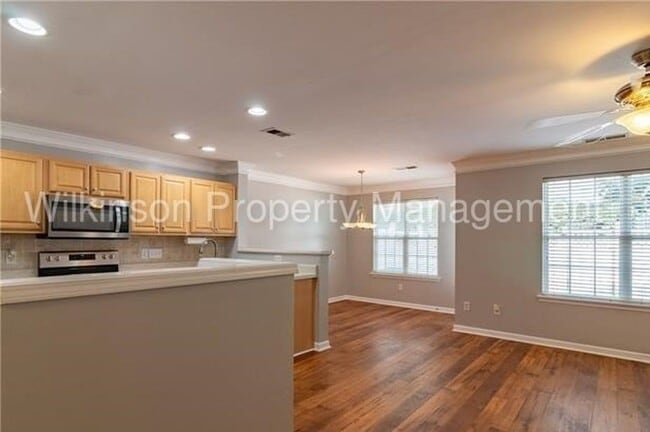 Building Photo - Gorgeous 2Bd/2.5 Bth Townhome in Ballantyne