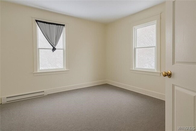 Building Photo - 64 Montrose Ave