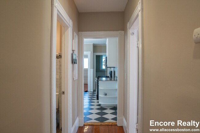 Building Photo - 1 Parker Hill Terrace