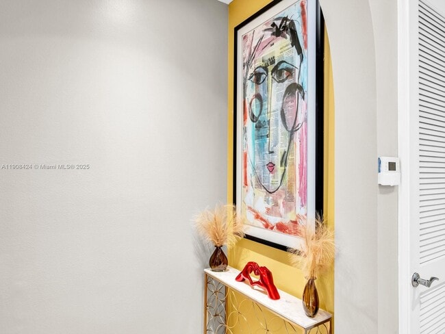 Building Photo - 2249 NE 9th Ave