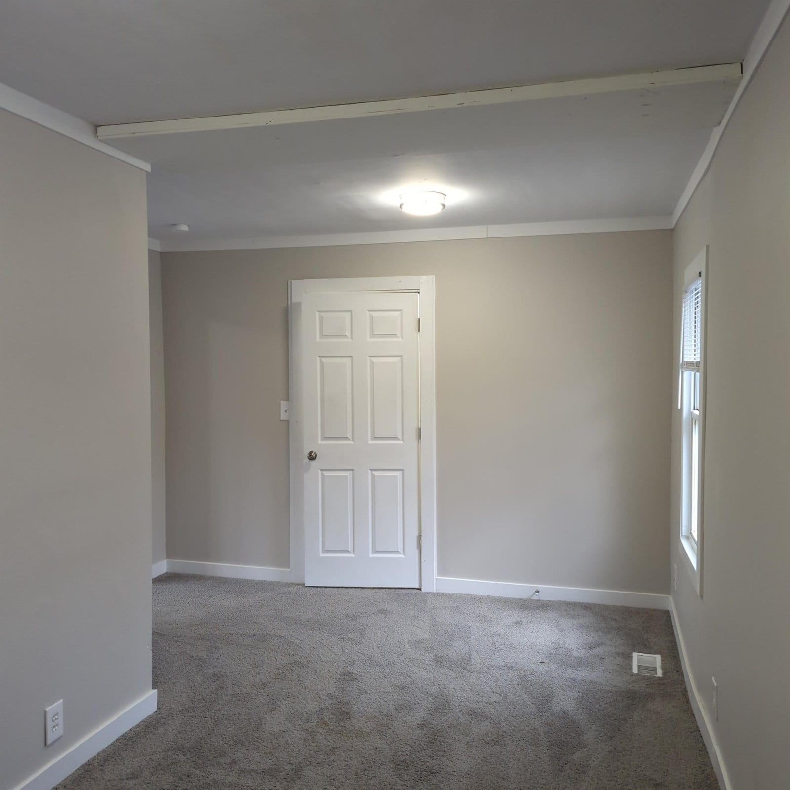 Building Photo - 220 Grandview Ave