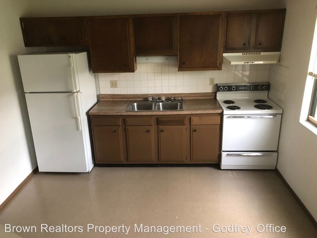 Building Photo - 13056 Redbud Ct