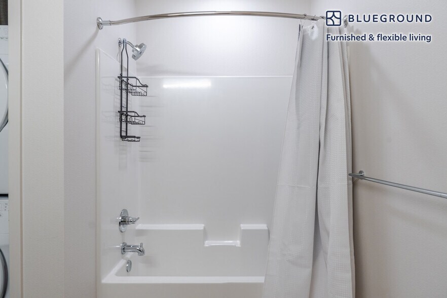 Building Photo - 1955 129th Ave NE