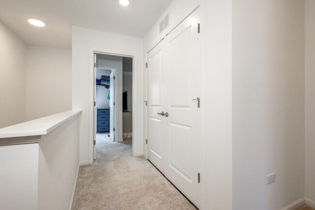 Building Photo - 1300 Kentwood Dr