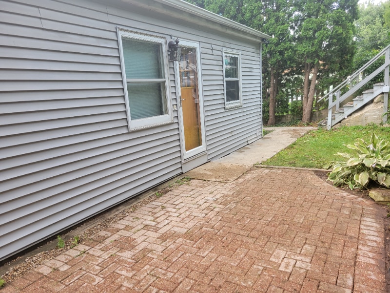 Building Photo - 2225 Winnebago St