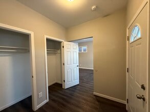 Building Photo - 351 Westminster St