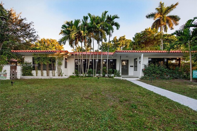 Building Photo - 1100 N Shore Dr
