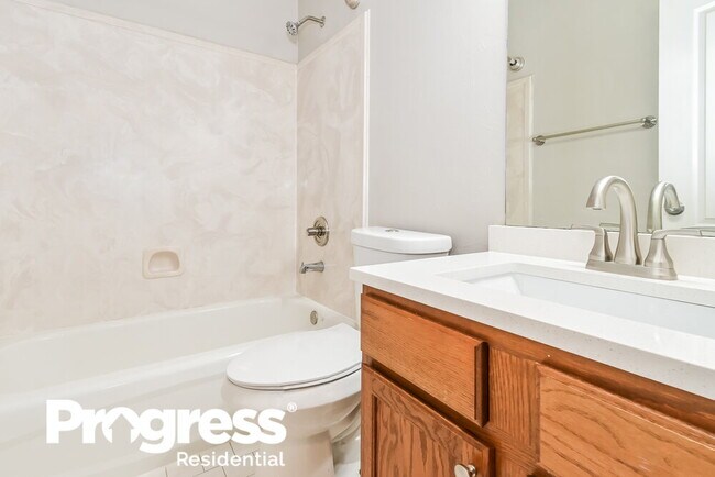 Building Photo - 10345 Autumn View Cove