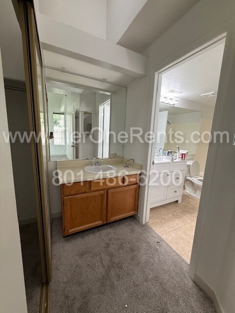 Building Photo - move in special: $500 off first months rent