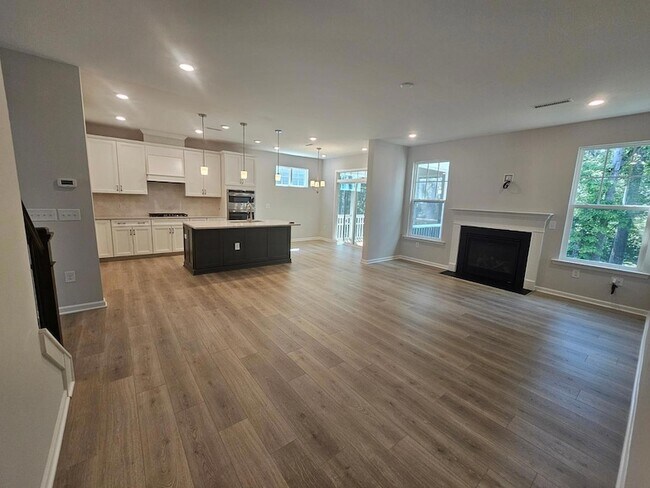 Building Photo - 3127 Armeria Dr