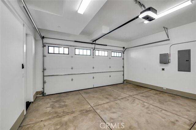 Building Photo - 2304 Harriman Ln