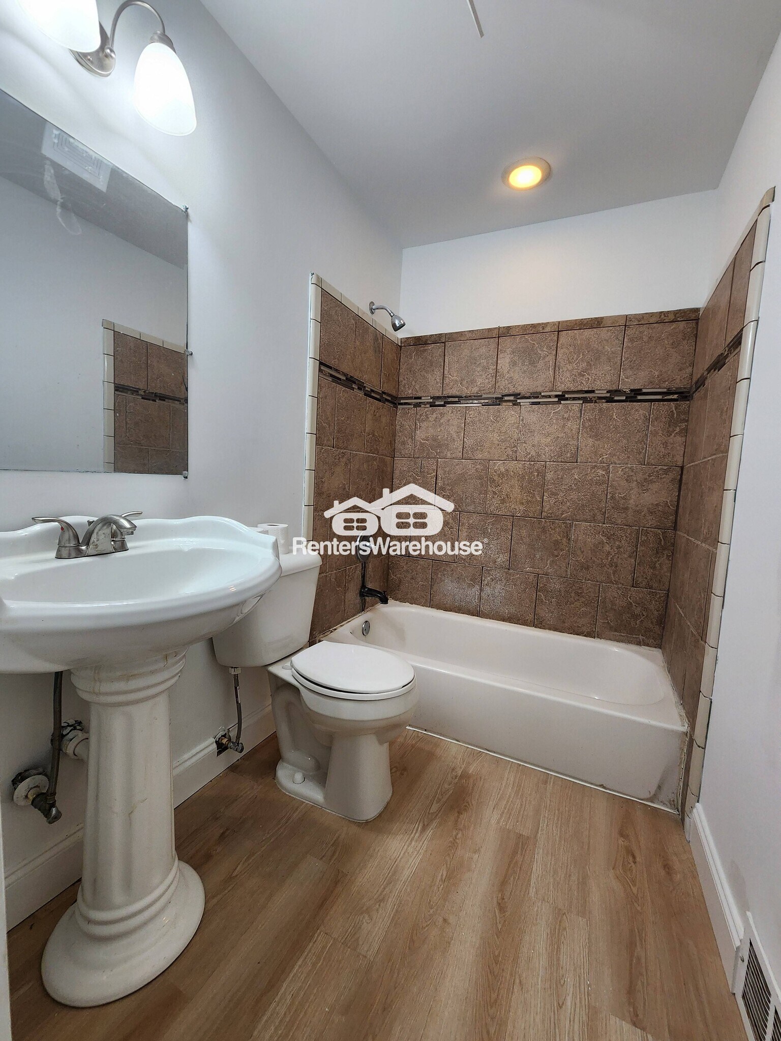 Building Photo - 2125 Bixler Cir