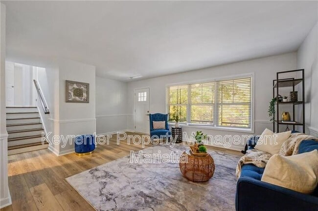 Building Photo - 1056 Azalea Cir NE