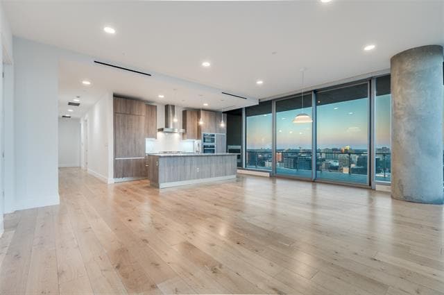 Building Photo - 3130 N Harwood St