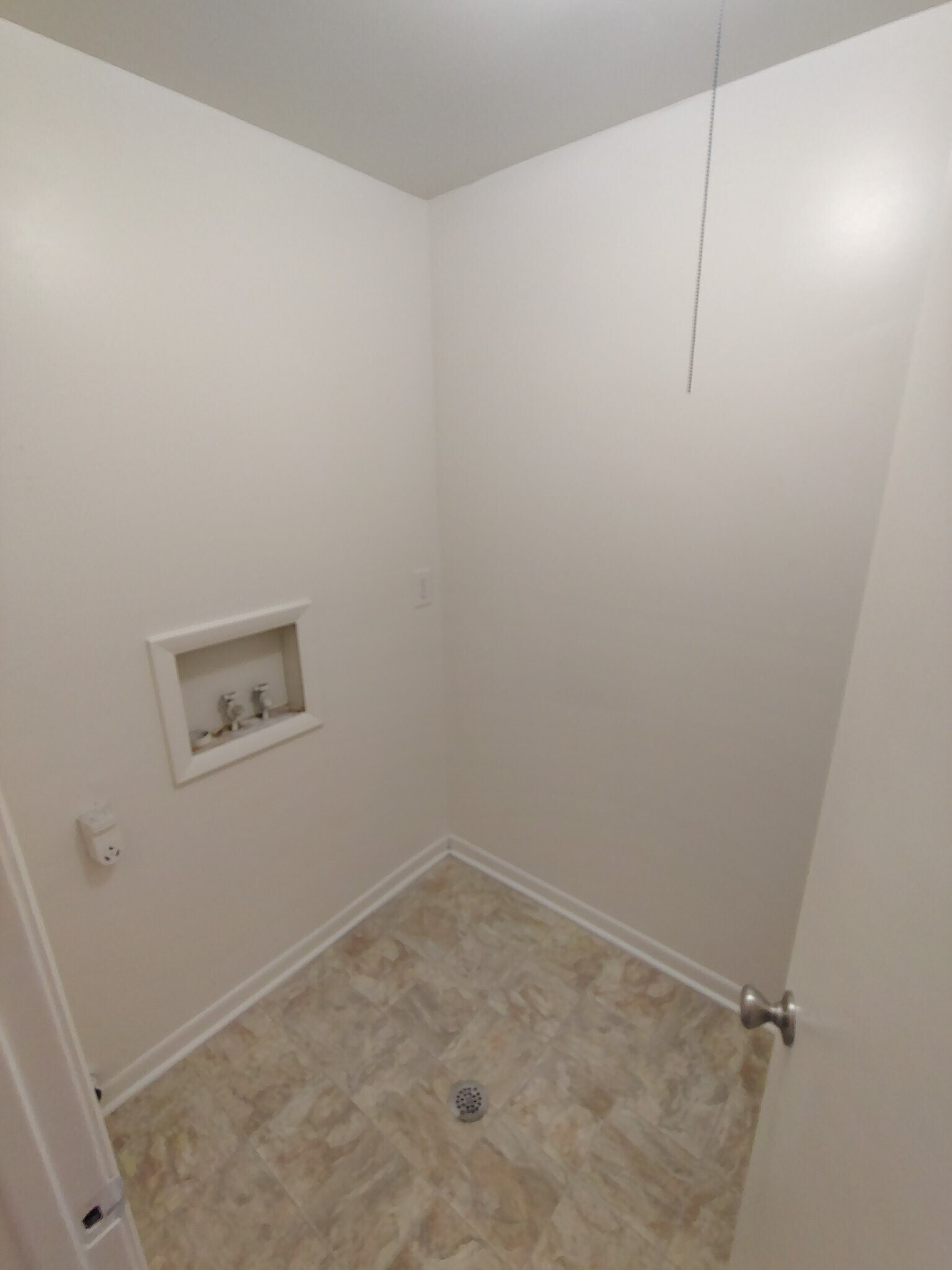 Building Photo - 600 Reusens Rd