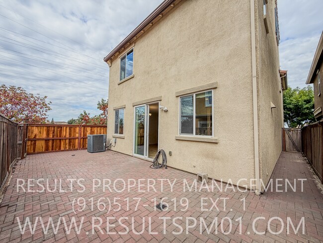 Building Photo - 2165 Camino Real Way
