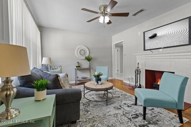 Building Photo - 1058 Willis Dr