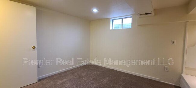 Building Photo - 4473 E Jewell Ave