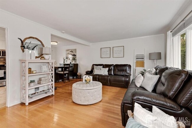 Building Photo - 617 Princeton Rd