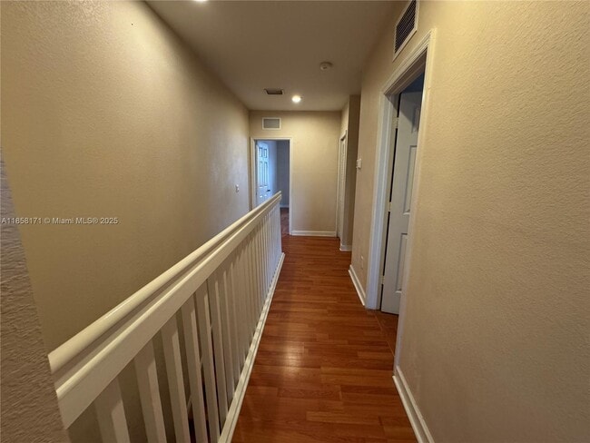 Building Photo - 4249 SW 157th Ave