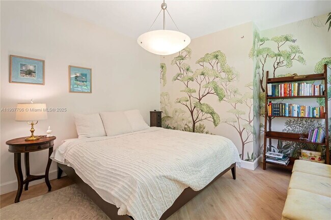 Building Photo - 200 Shore Dr S