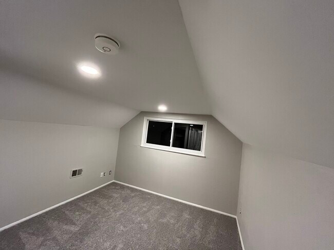 Building Photo - 5645 Botkins Rd